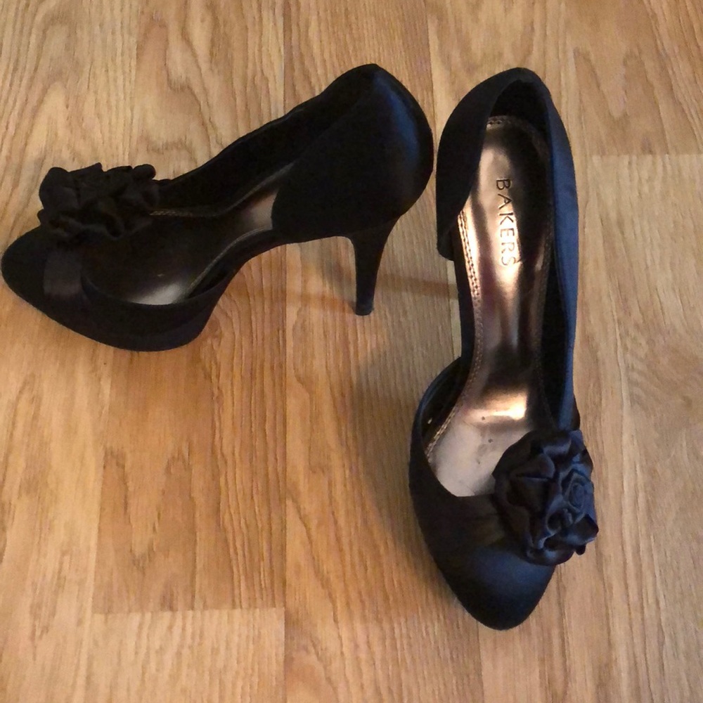 Size 10 baker Bloom heels